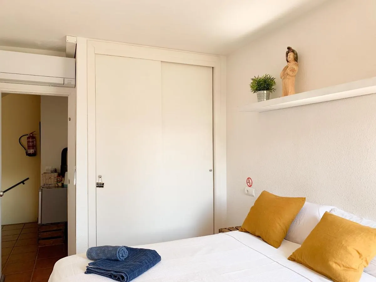 Habitacion Centrica Con Aire Acondicionado Bano Privado Nevera Cadaqués 0*,  Espagne